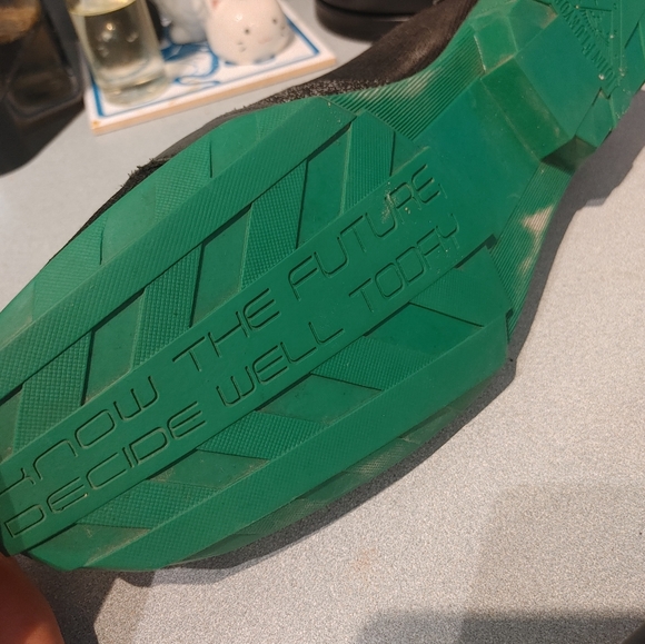 Fluevog Orbits Shoes 10M Black and Green - Picture 3 of 3